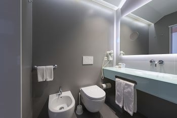 Varzinn Hotel (Adults Only)