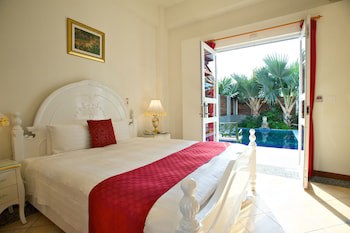 Papago International Resort