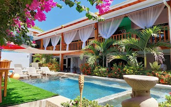 Bellavista Suites By Villas Verdes