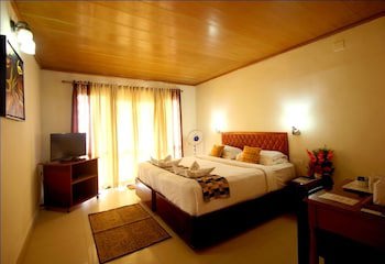 Deshadan Mountain Resort