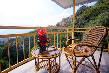 Deshadan Mountain Resort