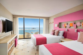 Sunscape Dorado Pacifico Ixtapa Resort & Spa - All Inclusive