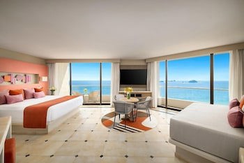 Sunscape Dorado Pacifico Ixtapa Resort & Spa - All Inclusive