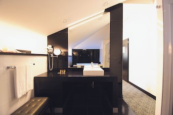 Sana Silver Coast Hotel