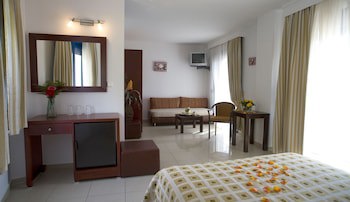 Porto Koufo Hotel galeri fotoğrafı