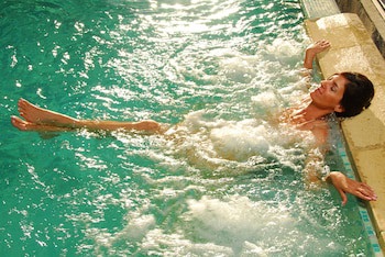 Alma Del Lago Suites & Spa