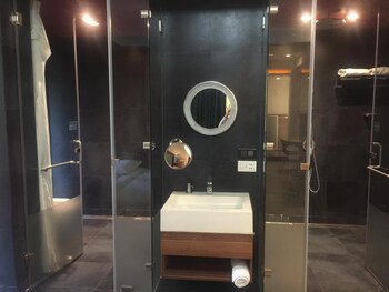 Fahrenheit Hotel