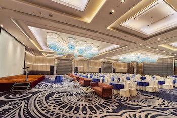 Crowne Plaza New Delhi Rohini, An Ihg Hotel