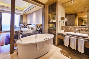 Crowne Plaza New Delhi Rohini, An Ihg Hotel
