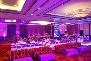 Crowne Plaza New Delhi Rohini, An Ihg Hotel