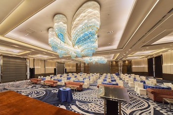 Crowne Plaza New Delhi Rohini, An Ihg Hotel