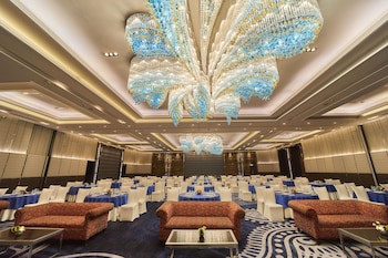 Crowne Plaza New Delhi Rohini, An Ihg Hotel