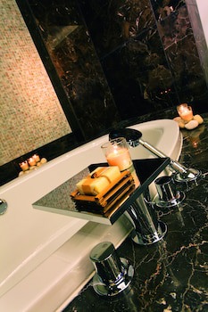 Movenpick Ambassador Hotel Accra