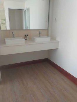 Diaz Hotel & Resort