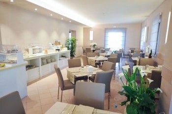 Hotel Dori fotoğrafı