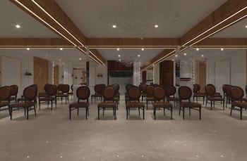 Hotel Raghuraj Palace
