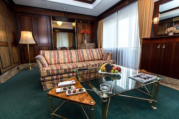 Rahat Palace Hotel