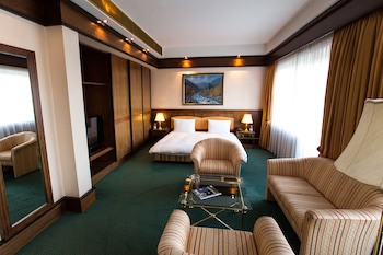 Rahat Palace Hotel