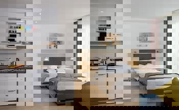 The Room Hotel & Apartments