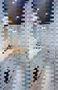 The Room Hotel & Apartments