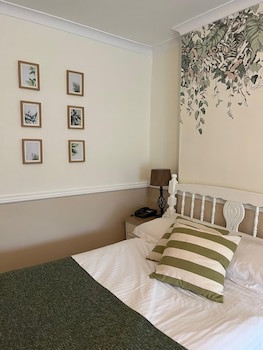 Castle Lodge Hotel