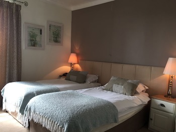 Castle Lodge Hotel