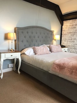 Castle Lodge Hotel