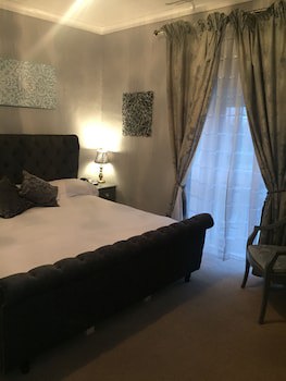 Castle Lodge Hotel