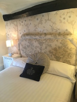 Castle Lodge Hotel