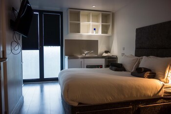 Abbey Point Hotel