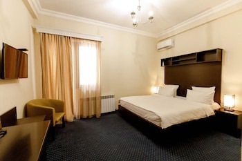 14 Floor Hotel