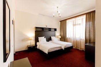 14 Floor Hotel