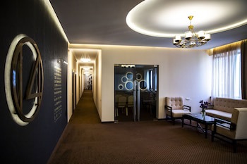 14 Floor Hotel