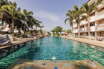 Bay Beach Resort