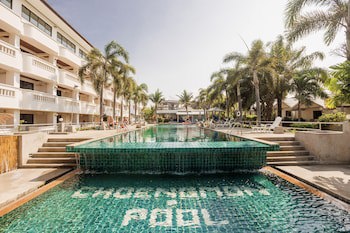 Bay Beach Resort