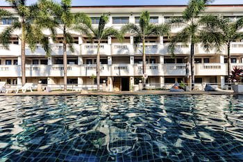 Bay Beach Resort