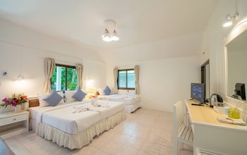 Bay Beach Resort