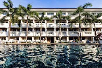 Bay Beach Resort