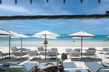 Bay Beach Resort