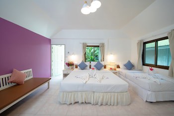 Bay Beach Resort