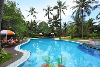 Fragrant Nature Backwater Resort & Ayurveda Spa