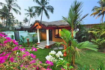 Fragrant Nature Backwater Resort & Ayurveda Spa