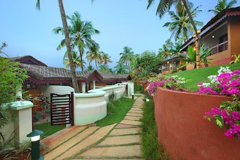 Fragrant Nature Backwater Resort & Ayurveda Spa