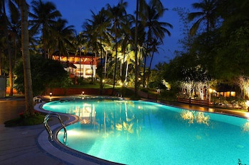 Fragrant Nature Backwater Resort & Ayurveda Spa