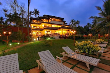 Fragrant Nature Backwater Resort & Ayurveda Spa