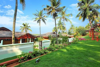 Fragrant Nature Backwater Resort & Ayurveda Spa