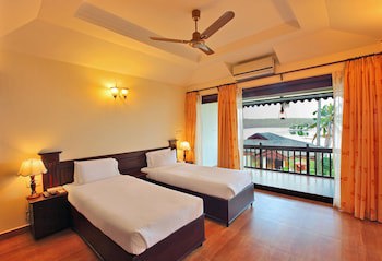 Fragrant Nature Backwater Resort & Ayurveda Spa