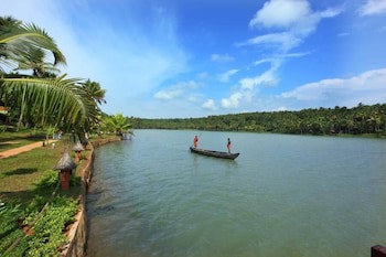 Fragrant Nature Backwater Resort & Ayurveda Spa