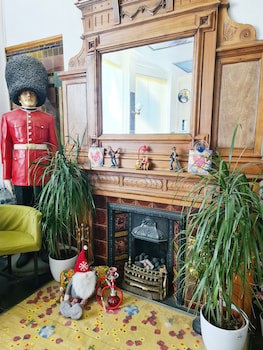 City London Hotel