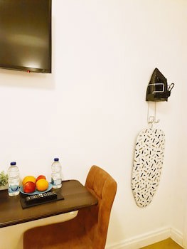 City London Hotel